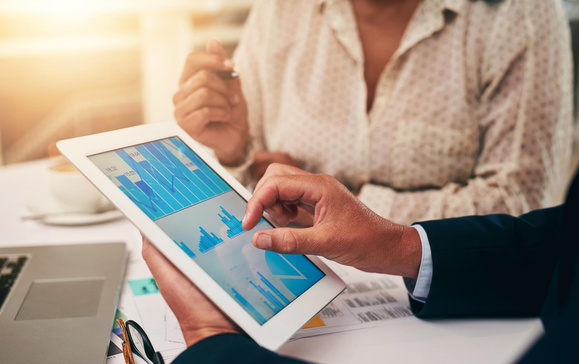 Transformação digital e modernização de operações empresariais